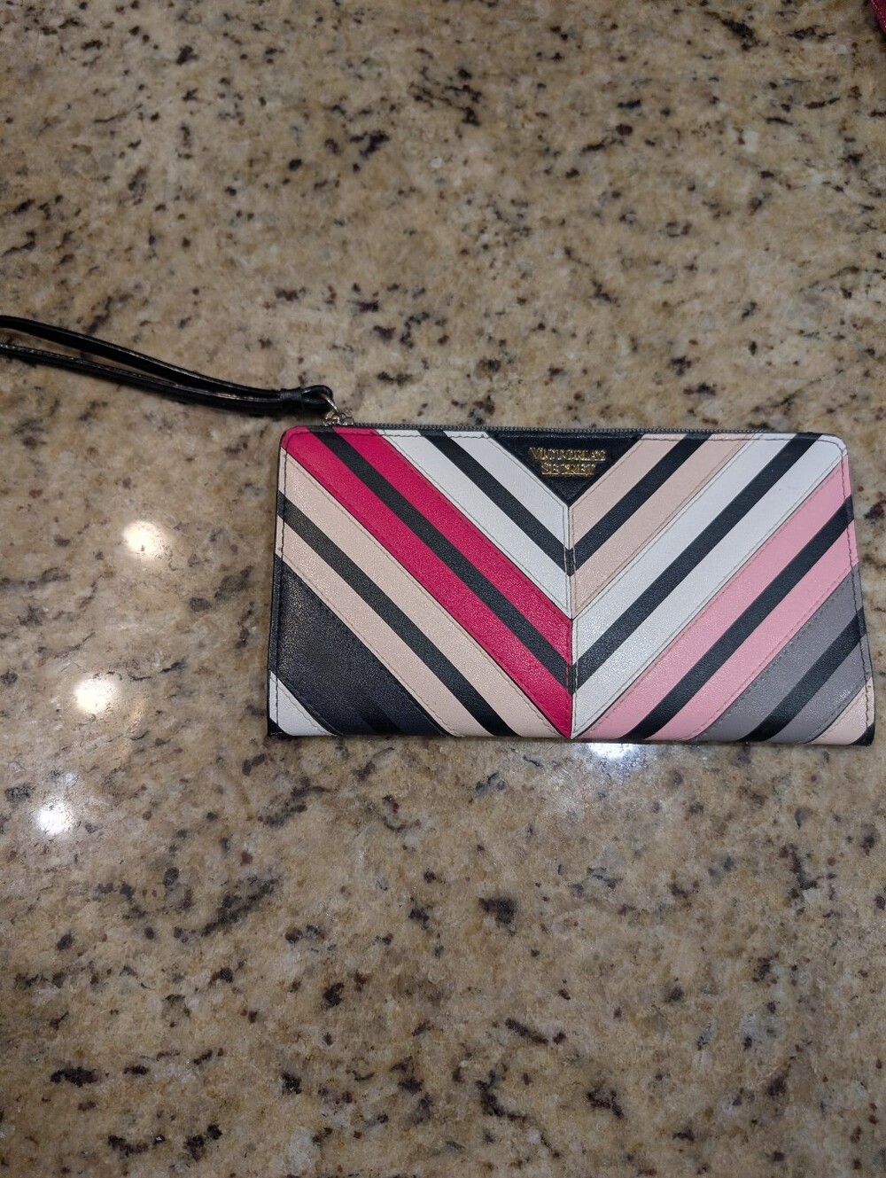 Victoria's Secret Chevron Wristlet Wallet